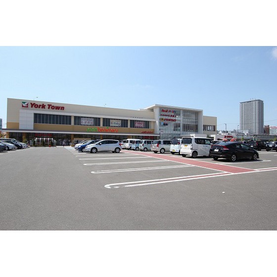 スーパー　ヨークベニマル太子堂店（スーパー）まで406m