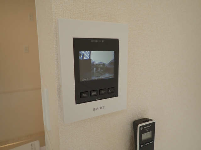 セキュリティ　同型参考写真