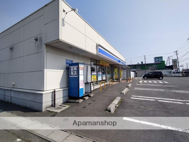 コンビニ　ローソン（コンビニ）まで589m