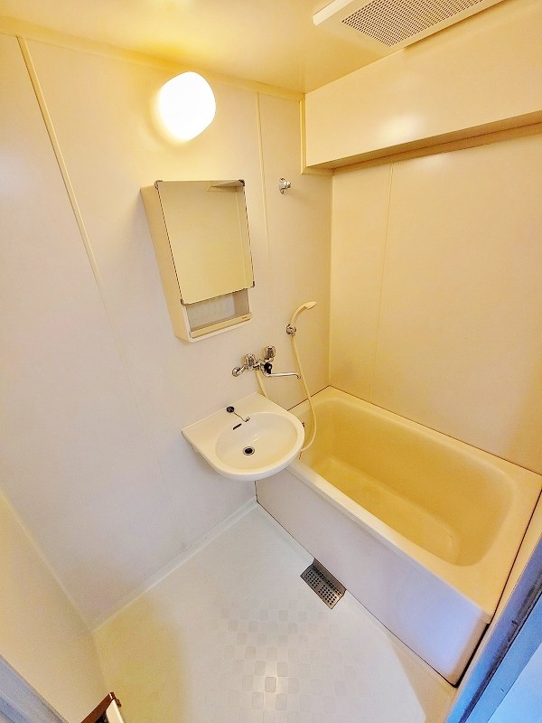 バス・シャワールーム　★浴室/洗面台★