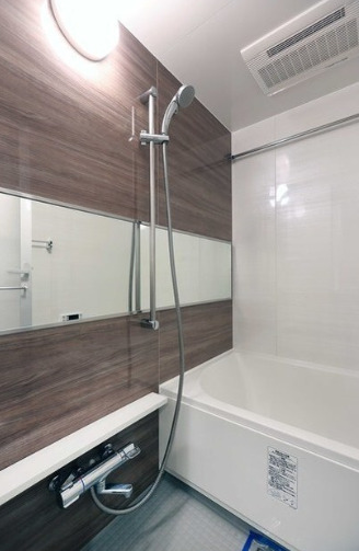 バス・シャワールーム