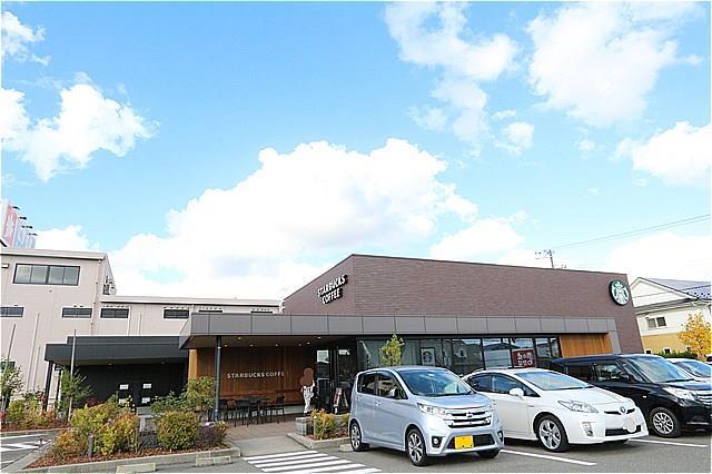 飲食店　スターバックスコーヒー秋田東通店（飲食店）まで550m