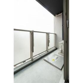 バルコニー　暖かな日差しのふりそそぐバルコニー