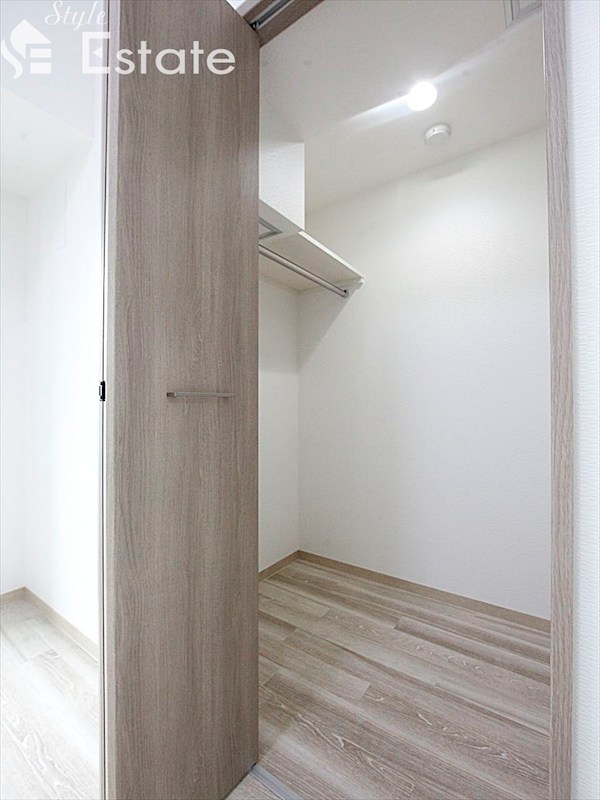 収納　ウォークインクローゼット