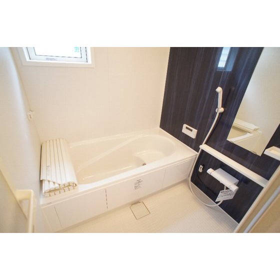 バス・シャワールーム　追い焚き、浴室乾燥機付き