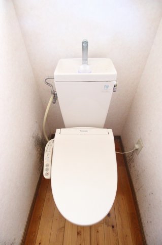 トイレ　落ち着いたトイレです