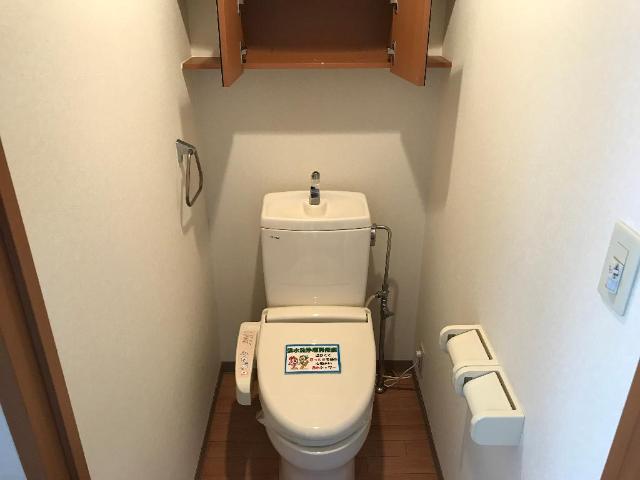 トイレ　冬も快適温水暖房便座