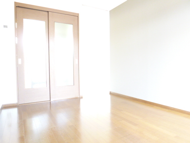 その他部屋・スペース　日当たりもよく明るい洋室