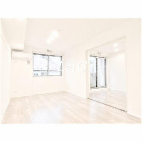 居室・リビング　洋室のお部屋です。