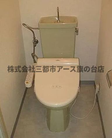 トイレ　コアオリベ