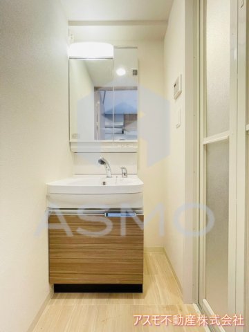 洗面設備　同マンション別部屋参考写真