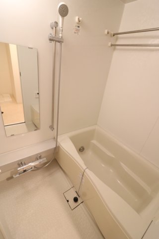 バス・シャワールーム　※同間取り別部屋参考写真