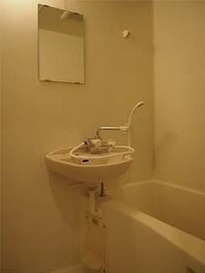 バス・シャワールーム　別部屋のお写真です