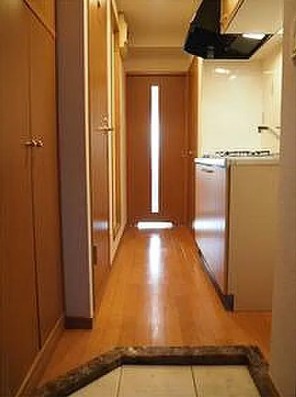 玄関　別部屋のお写真です
