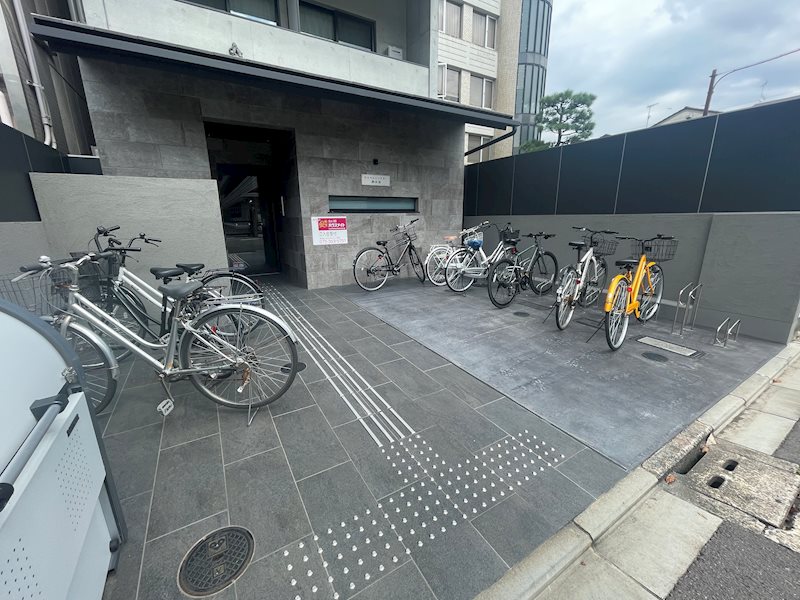 駐車場　駐輪場