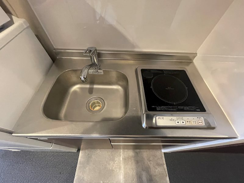 キッチン　同物件別部屋
