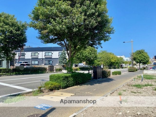 その他　前面道路（その他）まで0m
