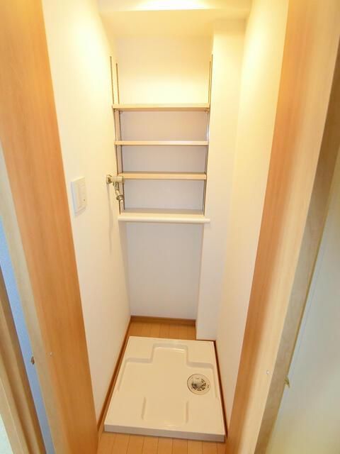 収納　（別タイプ参考写真）桜坂ハウス　北区滝野川２