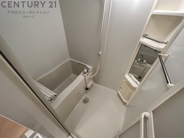 バス・シャワールーム　シンプルで機能的なユニットバスです！