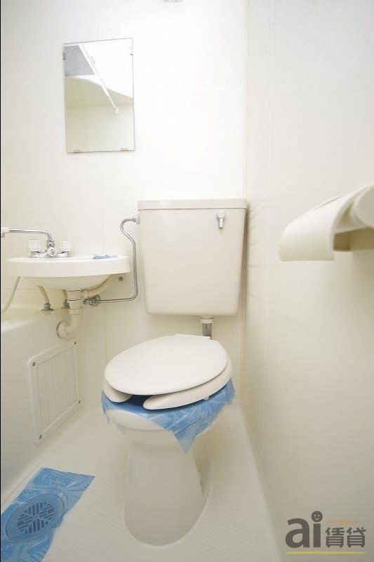 トイレ　※同仕様写真