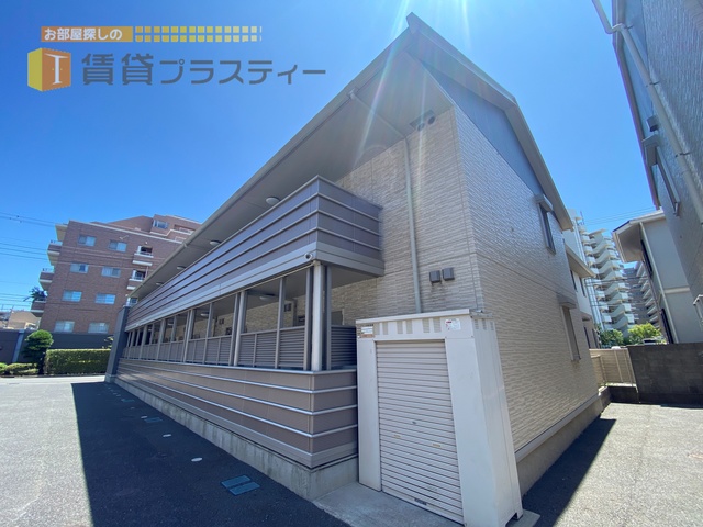建物外観　塚田駅なんと２分。駅近で１ＤＫの暮らし。