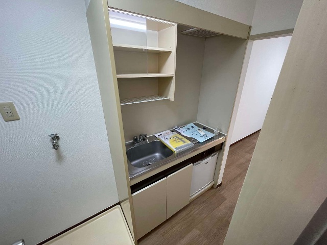 キッチン　※同物件別号室の参考写真です。