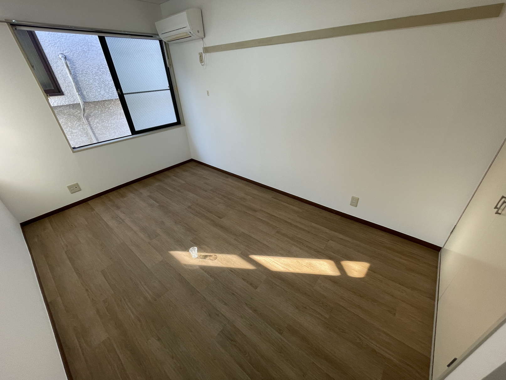 トイレ　※同物件別号室の参考写真です。