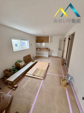 居室・リビング　自社撮影写真　建築中