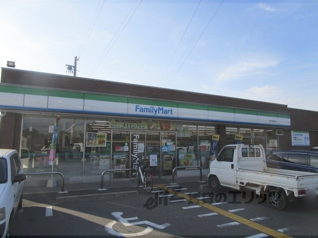 コンビニ　ファミリーマート京丹波蒲生店（コンビニ）まで500m