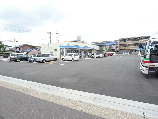 コンビニ　ローソン（コンビニ）まで460m