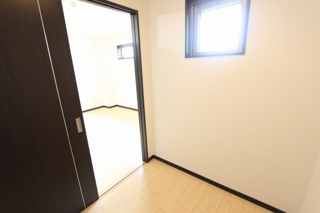 収納　※別部屋のお写真で、現況優先と致します。