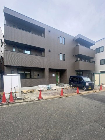 建物外観　建築中