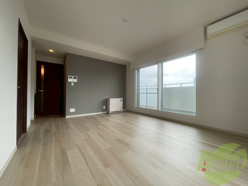 居室・リビング　明るいお部屋は気持ちよく過ごせそうですね。
