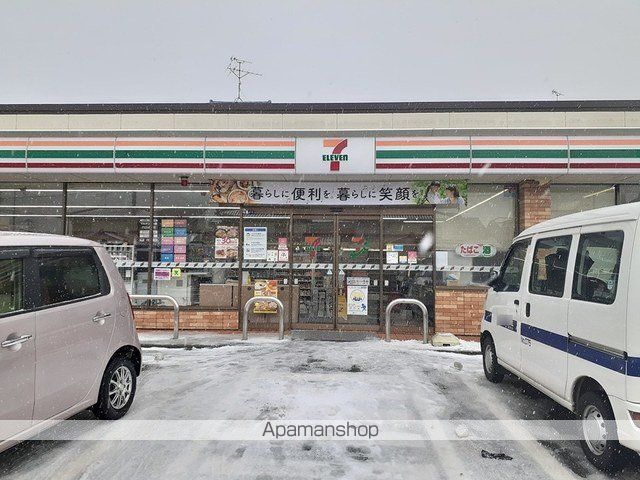 コンビニ　セブンイレブン上木戸４丁目店（コンビニ）まで112m