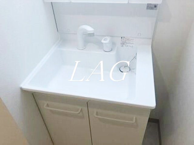洗面設備　洗面台です。