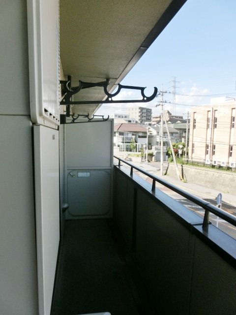 バルコニー　洗濯物も干せますね。