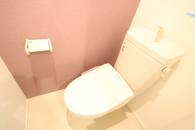 トイレ　※別号室の参考写真です※
