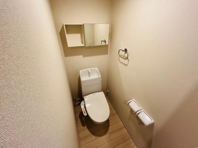トイレ　シャワー付トイレ
