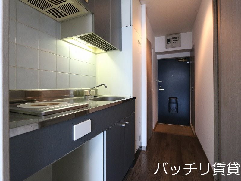キッチン　画像は別号室タイプの為、現状を優先致します。