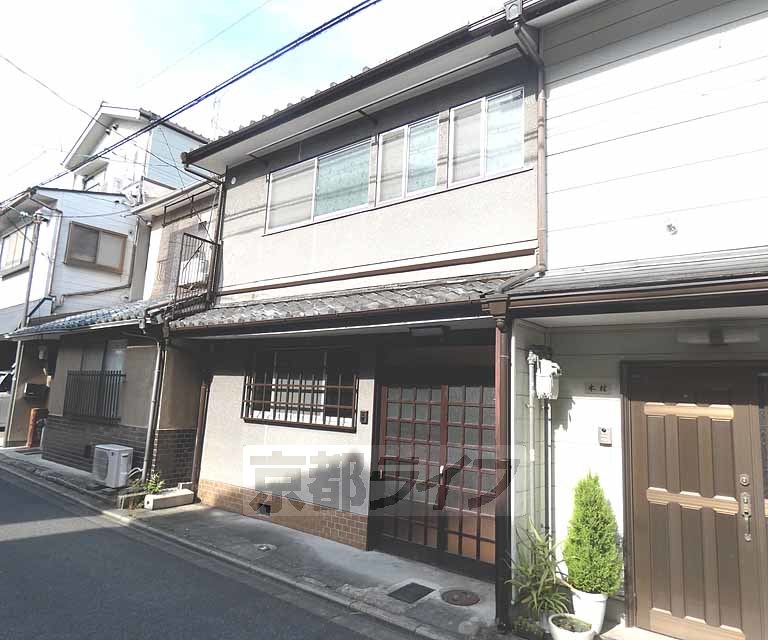 その他共有部分　建物入口です。