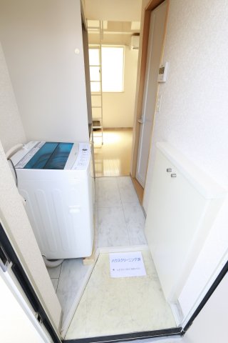 玄関　同タイプ参考写真です。