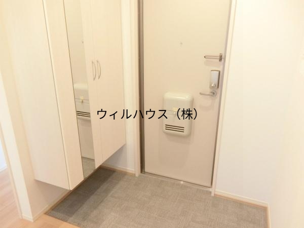 玄関　シューズボックスあり！