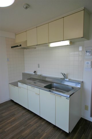 キッチン　※写真は同タイプのお部屋となり、実際のお部屋とは異なります