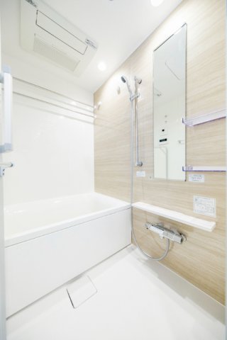 バス・シャワールーム　※写真は同タイプ住戸です。
