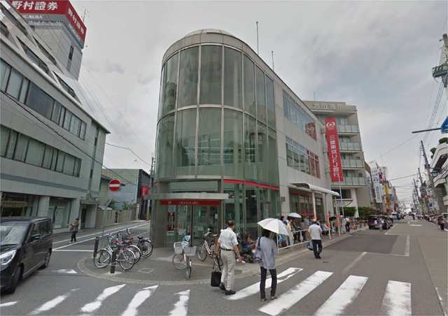銀行　三菱ＵＦＪ銀行塚口支店（銀行）まで231m