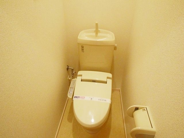 トイレ　同施工会社参考写真