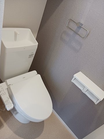 トイレ　落ち着いたトイレです