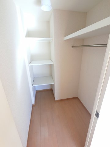 収納　ウォークインクローゼット☆