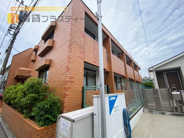 建物外観　裏道に佇む赴きある建物！
