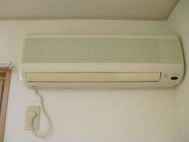 その他　★エアコン★